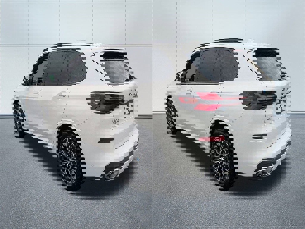 New 2026 BMW X5 xDrive40i w/ M Sport Package image 5