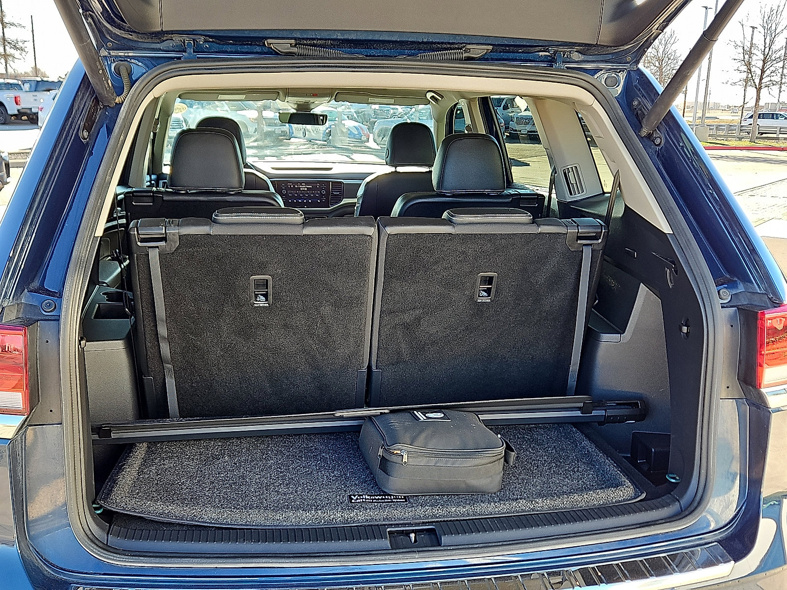 Certified 2023 Volkswagen Atlas SEL Premium image 6