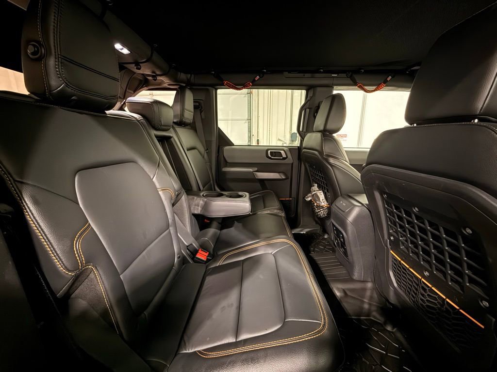 Used 2023 Ford Bronco Badlands image 33
