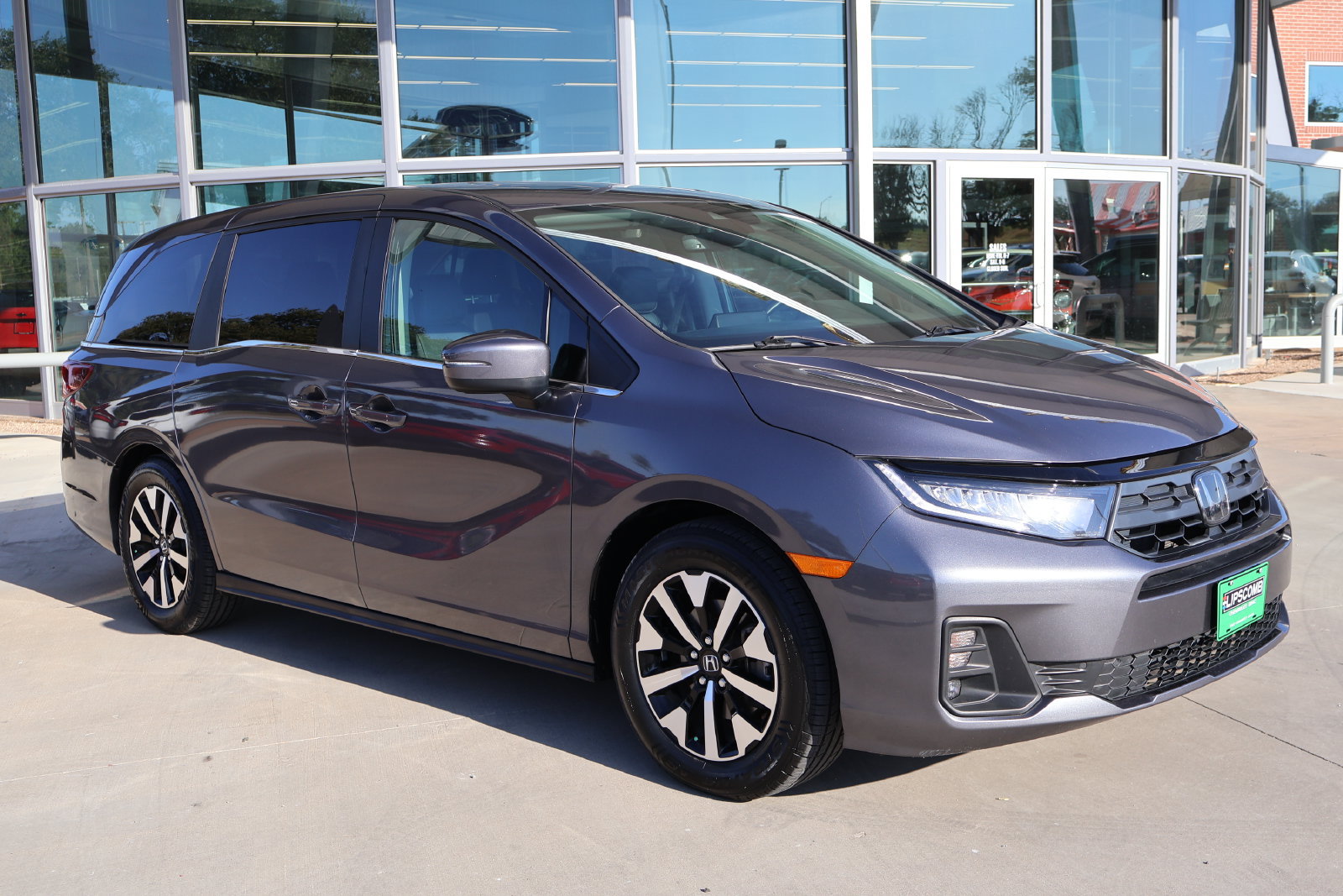 Used 2025 Honda Odyssey EX-L image 4