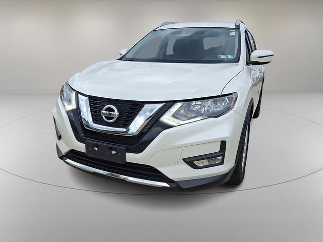 Used 2017 Nissan Rogue SV AWD/4WD image 4