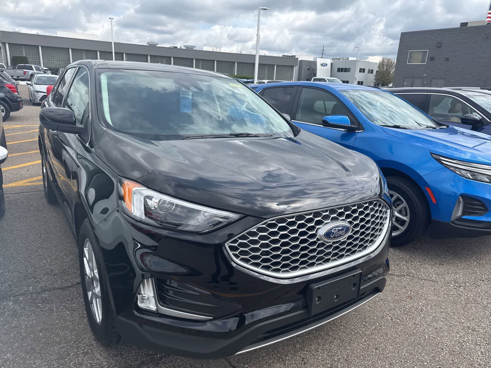 Used 2024 Ford Edge SEL w/ Convenience Package AWD/4WD image 18