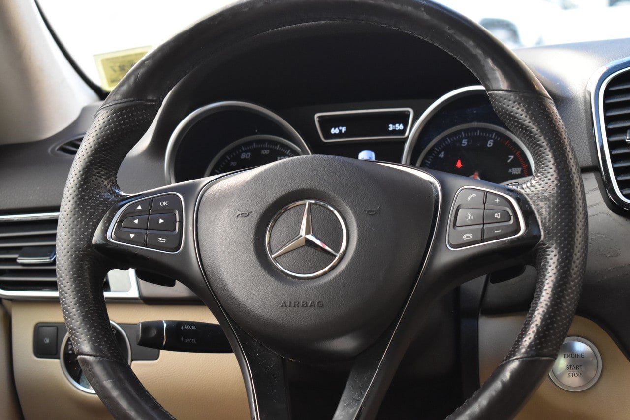 Used 2019 Mercedes-Benz GLE 400 4MATIC image 26