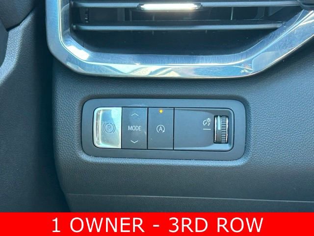 Used 2025 GMC Acadia Elevation image 21