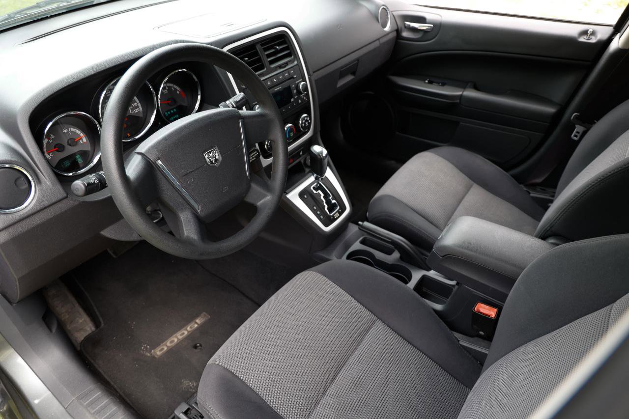 Used 2011 Dodge Caliber Heat w/ Security Group FWD image 4