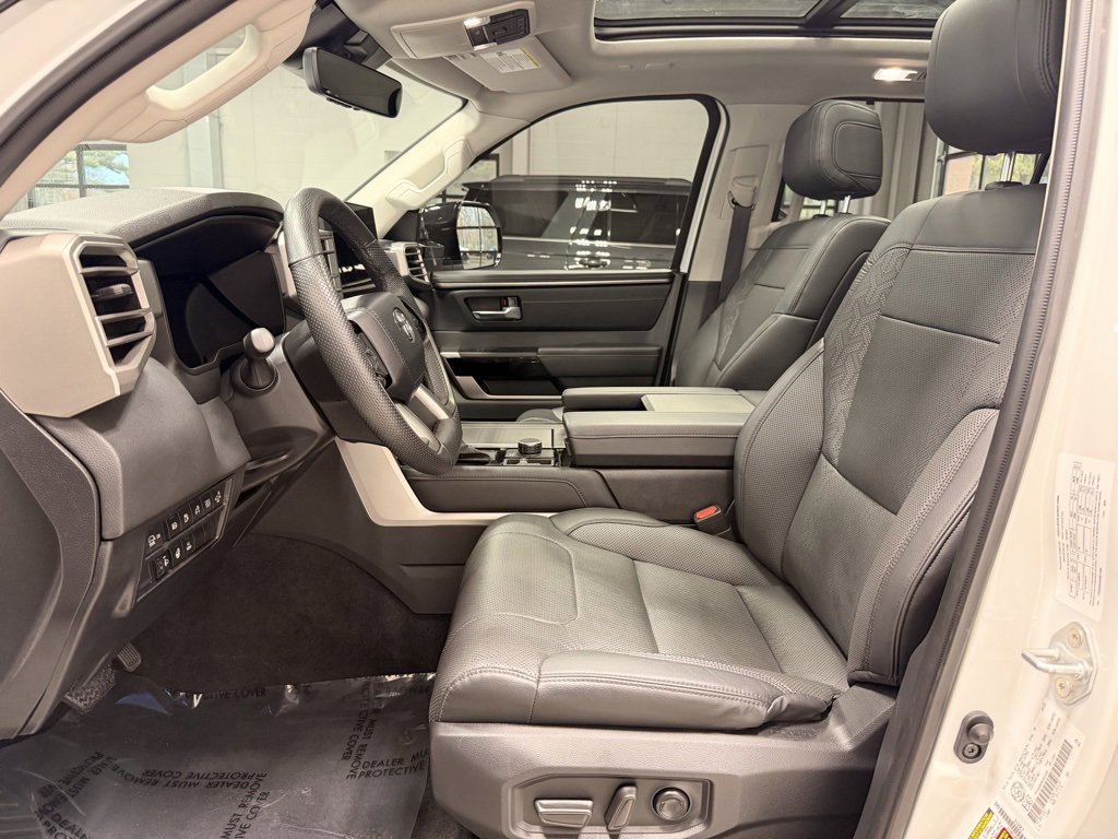 Used 2024 Toyota Sequoia Limited image 21