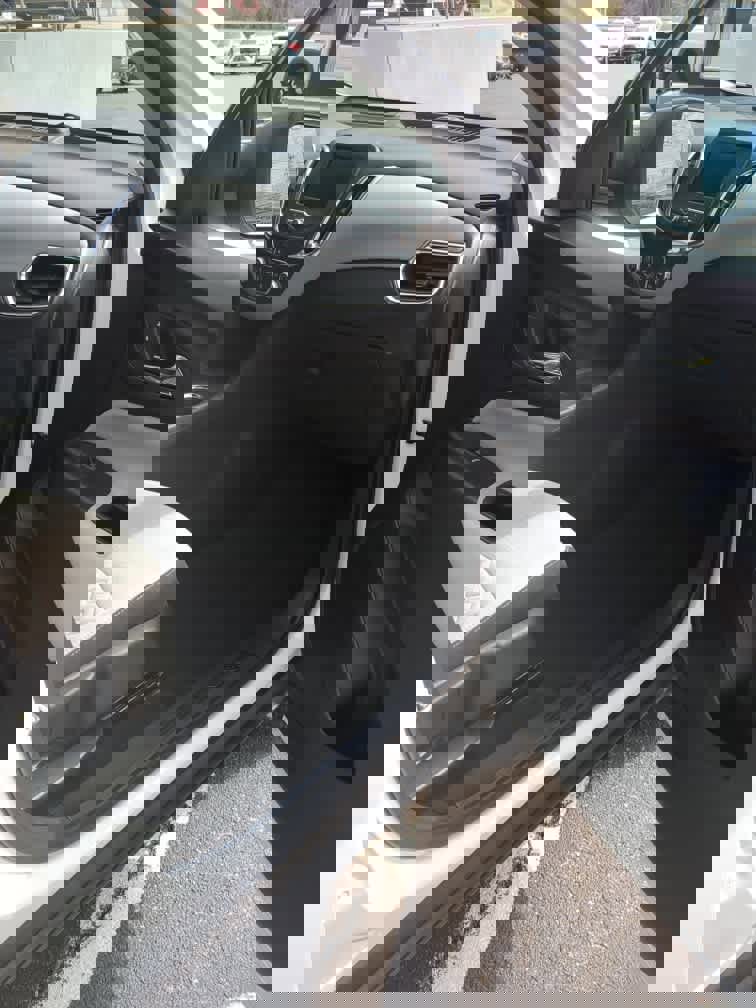 Used 2022 Chevrolet Equinox LS image 20