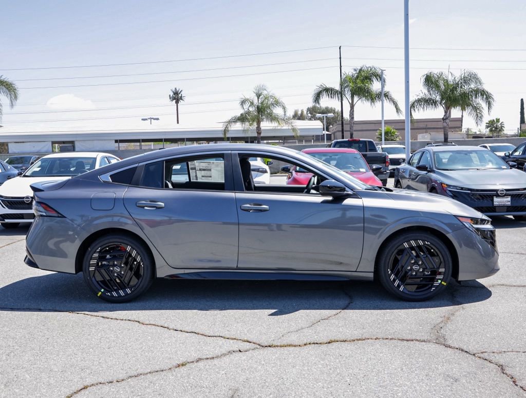 New 2026 Nissan Sentra SR FWD image 3