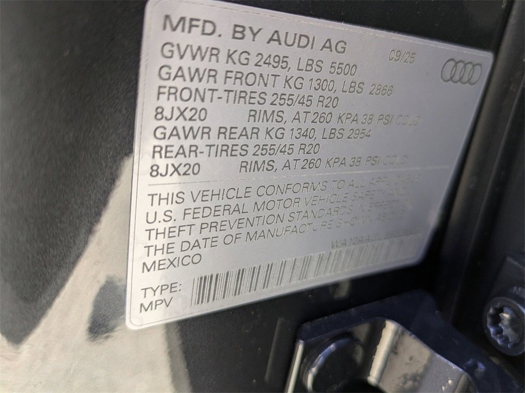 New 2025 Audi Q5 Premium Plus image 38