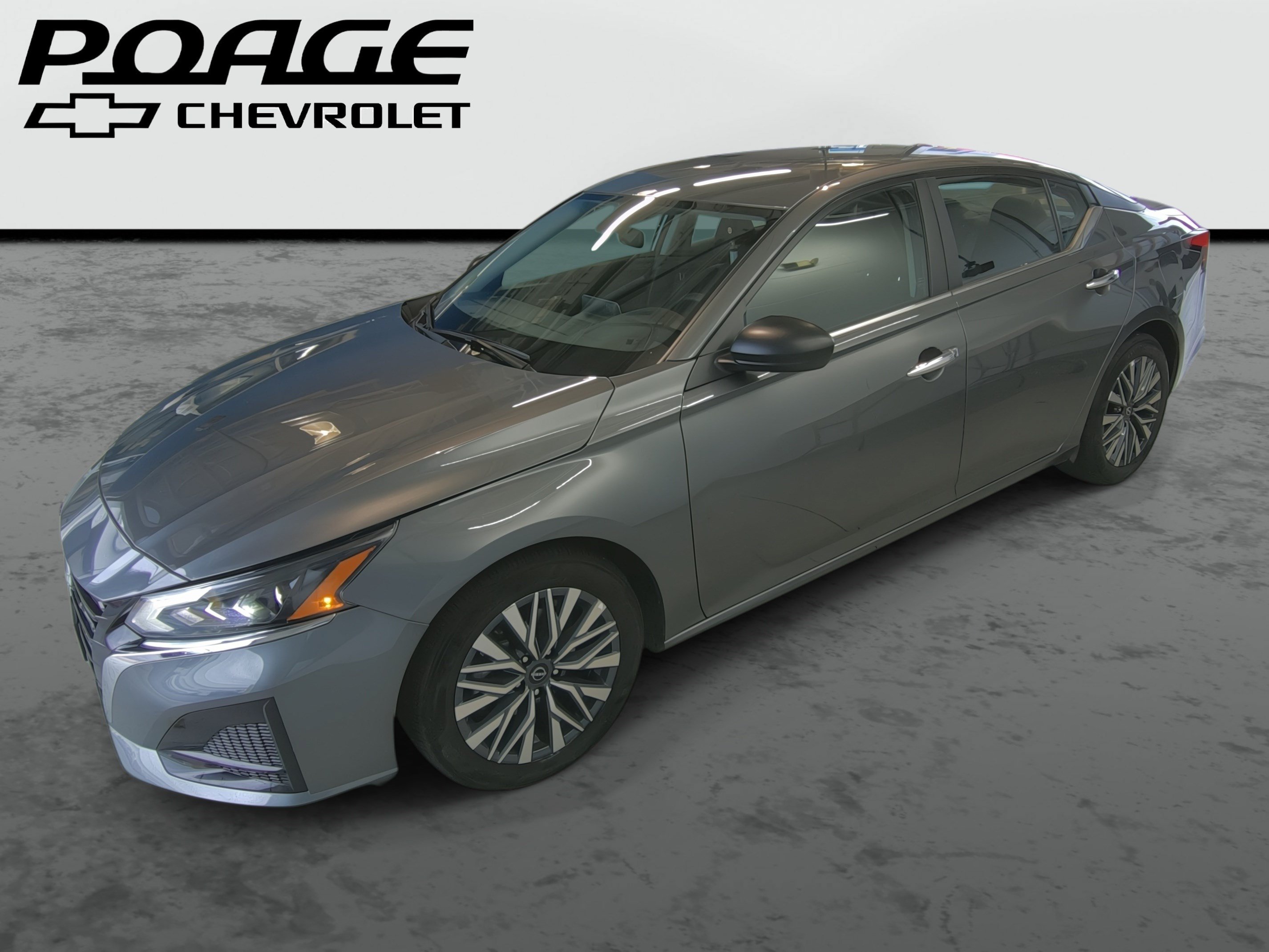 Used 2025 Nissan Altima 2.5 SV FWD image 1