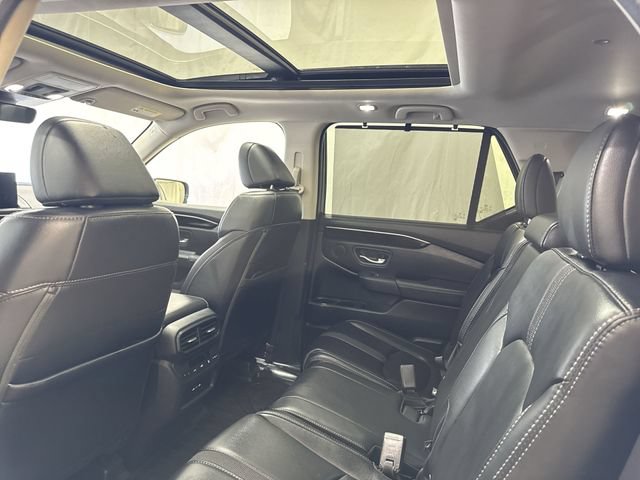 Used 2024 Honda Pilot Touring image 14