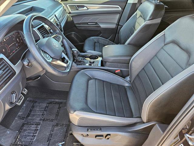 Used 2023 Volkswagen Atlas SEL Premium image 12