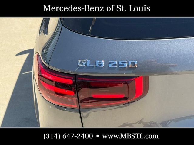 New 2026 Mercedes-Benz GLB 250 4MATIC image 4
