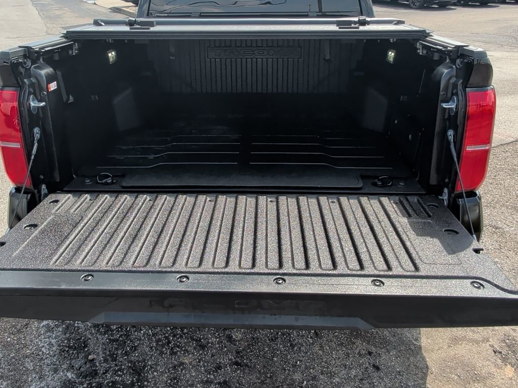 Used 2025 Toyota Tacoma Limited w/ Tow Tech Package image 12