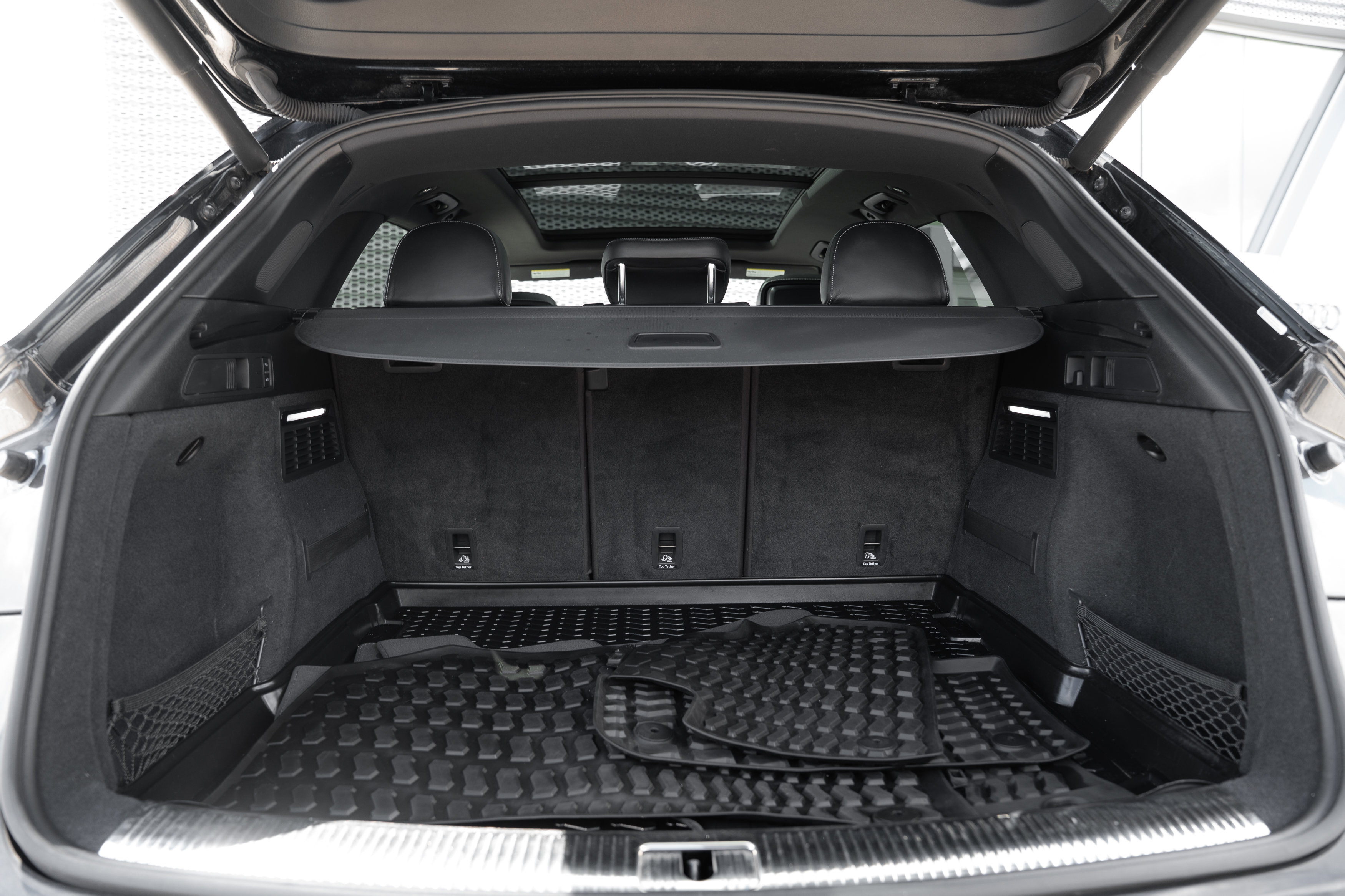Used 2019 Audi SQ5 Prestige image 32