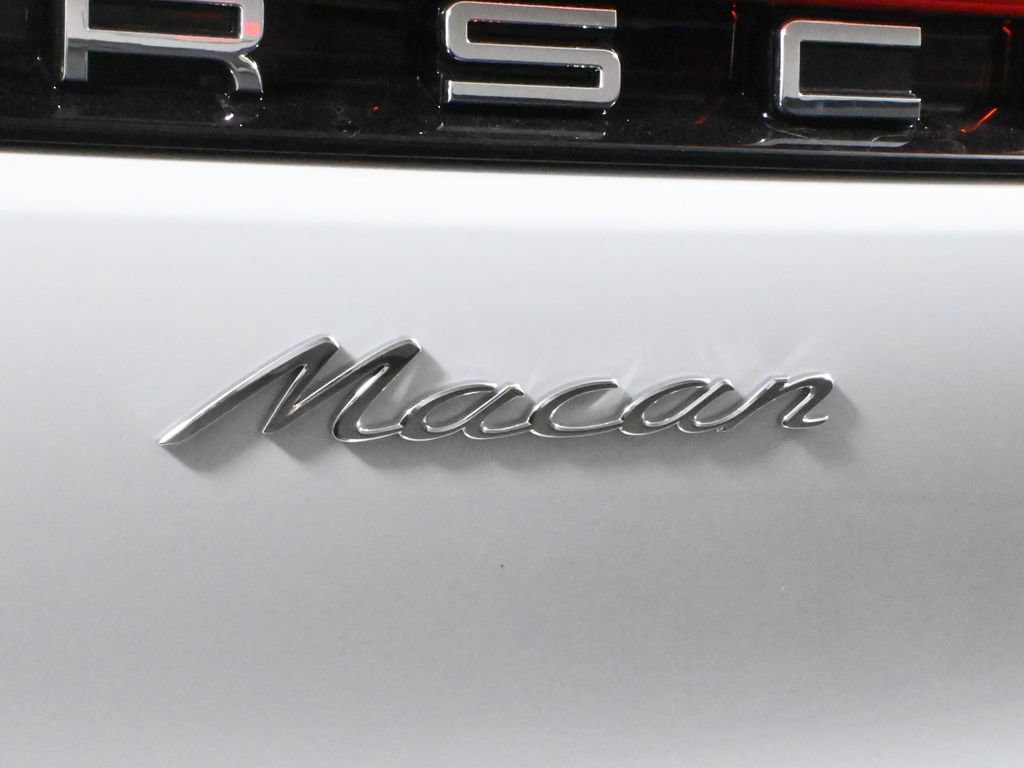 Used 2026 Porsche Macan AWD/4WD image 47