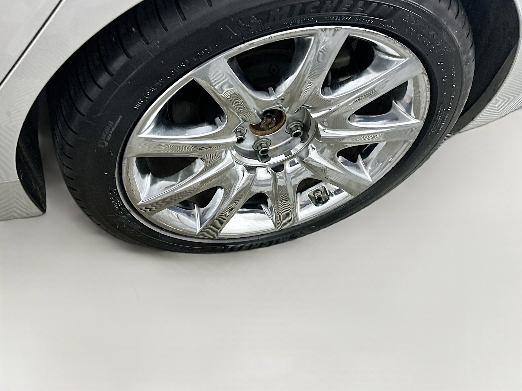 Used 2012 Hyundai Equus Signature RWD image 11