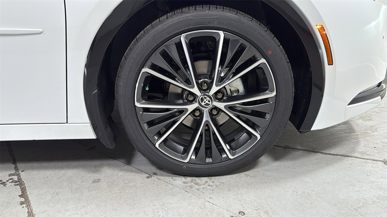 New 2026 Toyota Prius XLE image 21