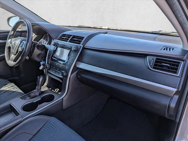 Used 2015 Toyota Camry SE image 23