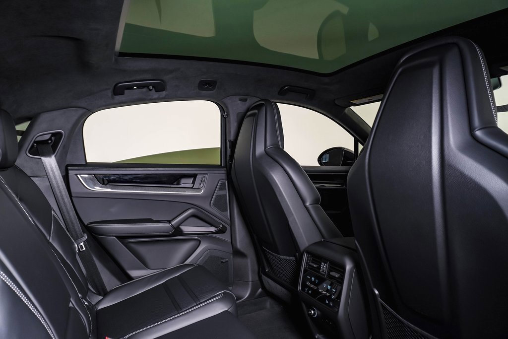 New 2025 Porsche Cayenne Turbo image 16