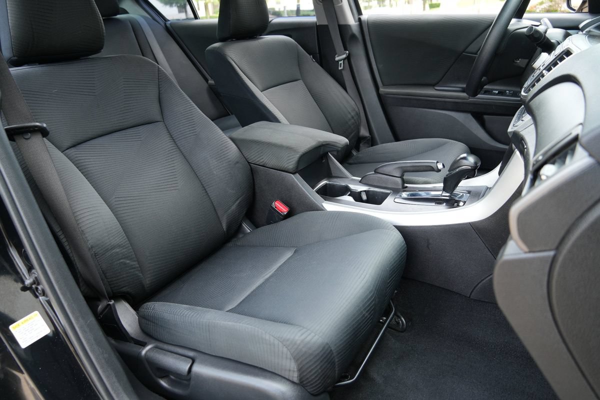 Used 2015 Honda Accord LX image 8