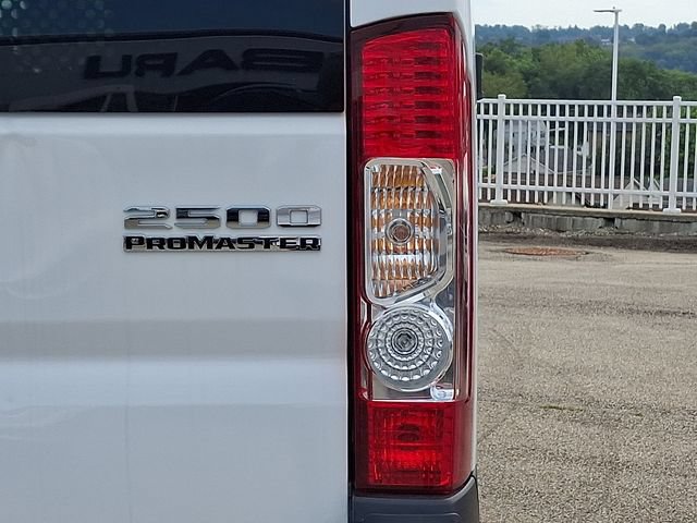 Used 2025 RAM ProMaster 2500 w/ U-Haul Equipment Group FWD image 14