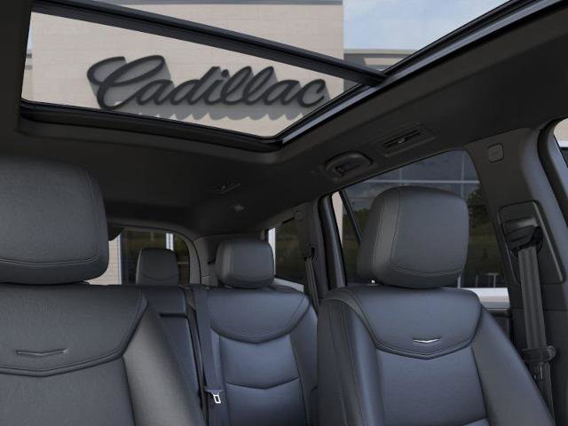 New 2025 Cadillac XT6 Luxury image 24