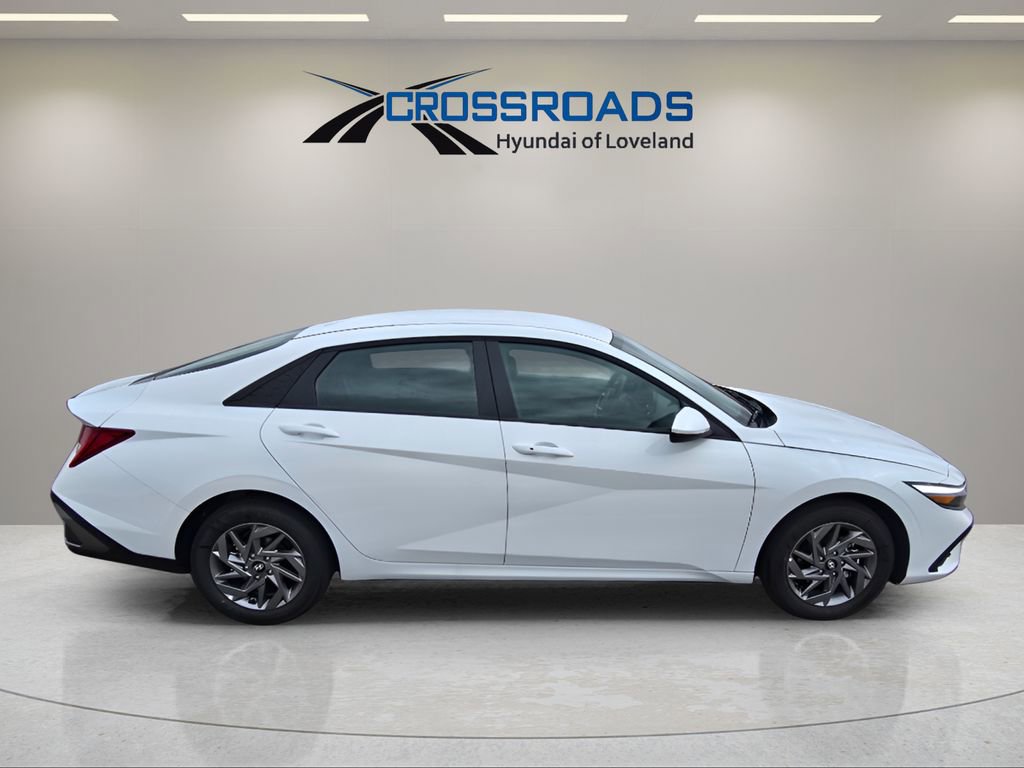 New 2026 Hyundai Elantra Blue image 6