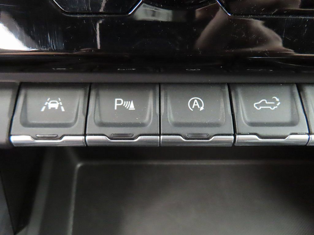 Used 2023 GMC Sierra 1500 Denali w/ Technology Package AWD/4WD image 68