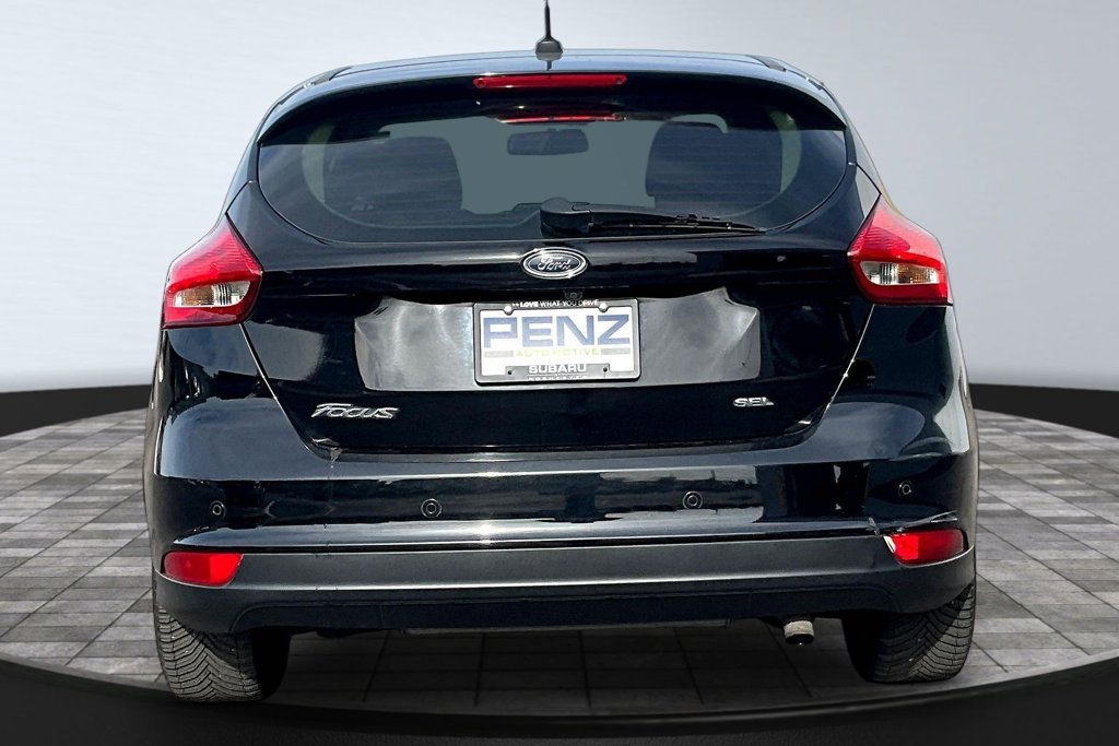 Used 2017 Ford Focus SEL FWD image 5