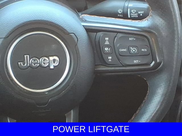 Used 2024 Jeep Gladiator Mojave w/ Safety Group AWD/4WD image 8