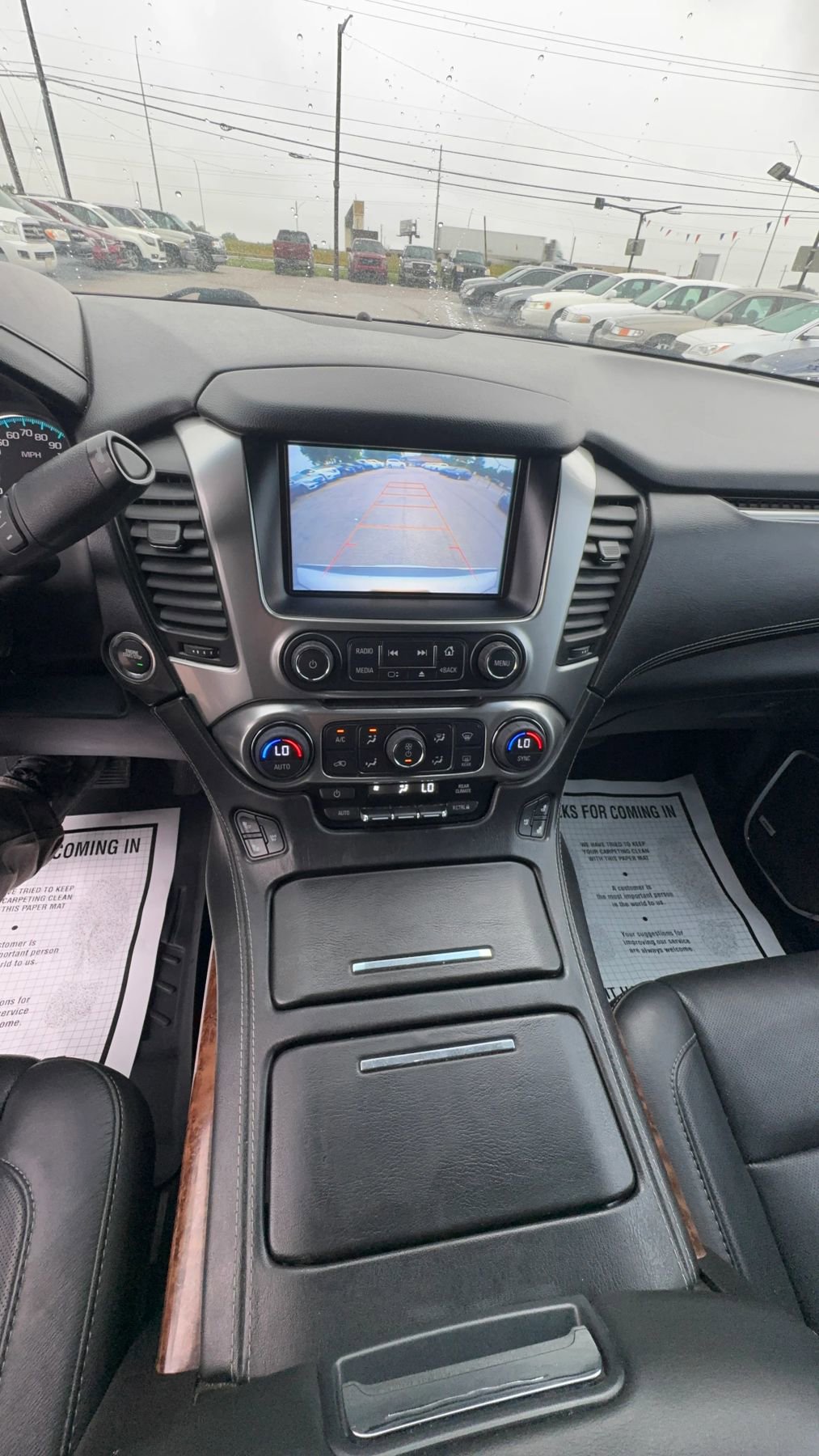 Used 2016 Chevrolet Suburban LTZ RWD image 19