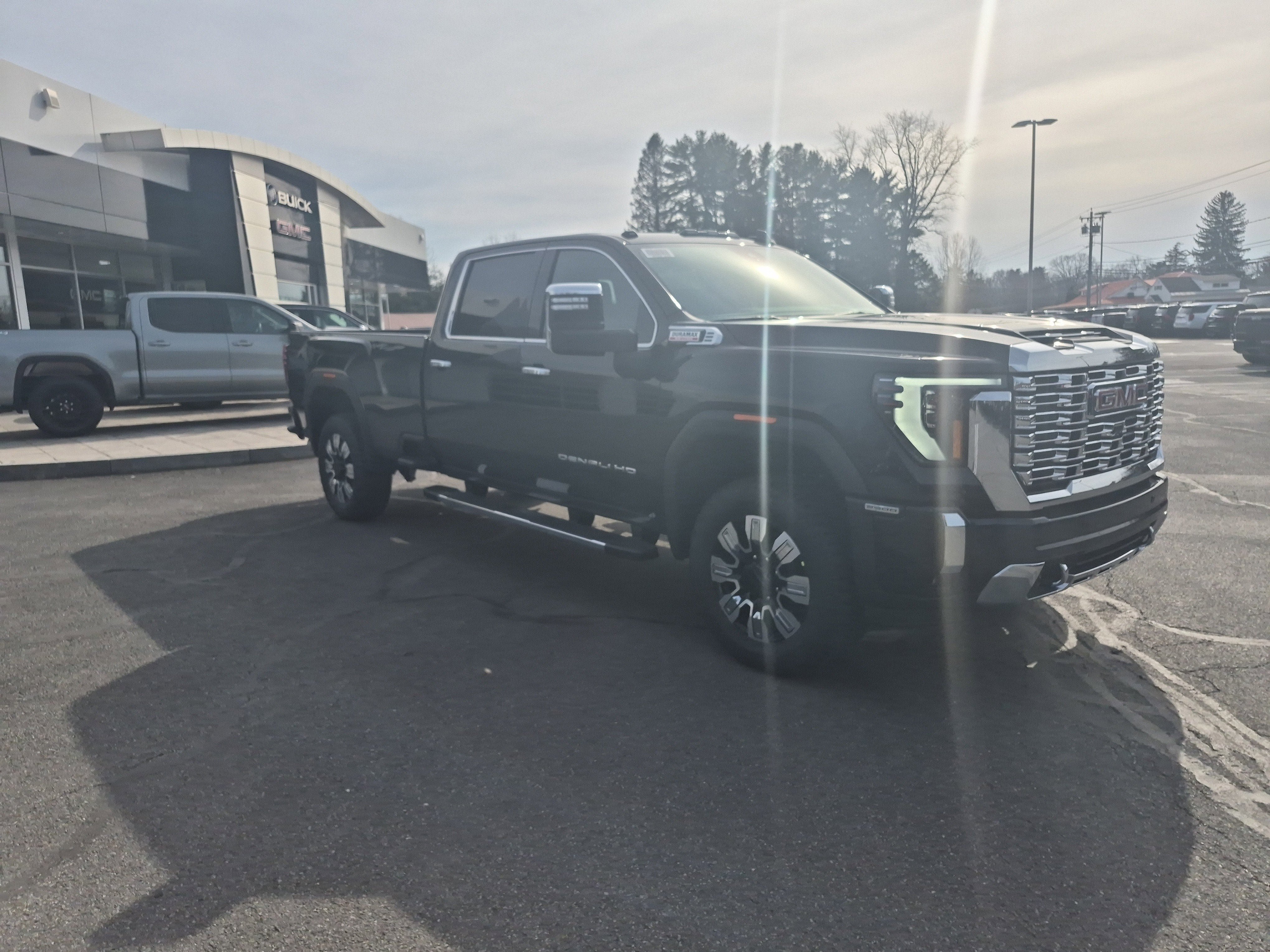 New 2026 GMC Sierra 2500 Denali w/ Technology Package AWD/4WD image 19