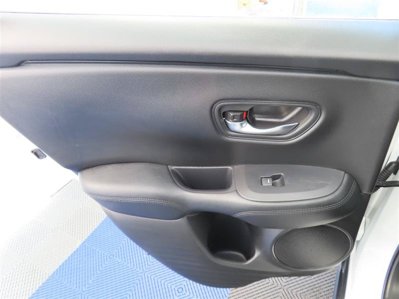 Used 2023 Honda HR-V LX image 27