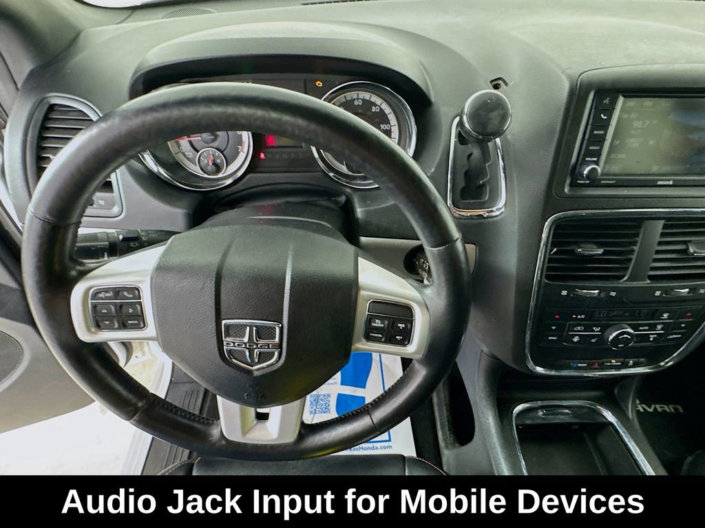 Used 2017 Dodge Grand Caravan GT FWD image 12
