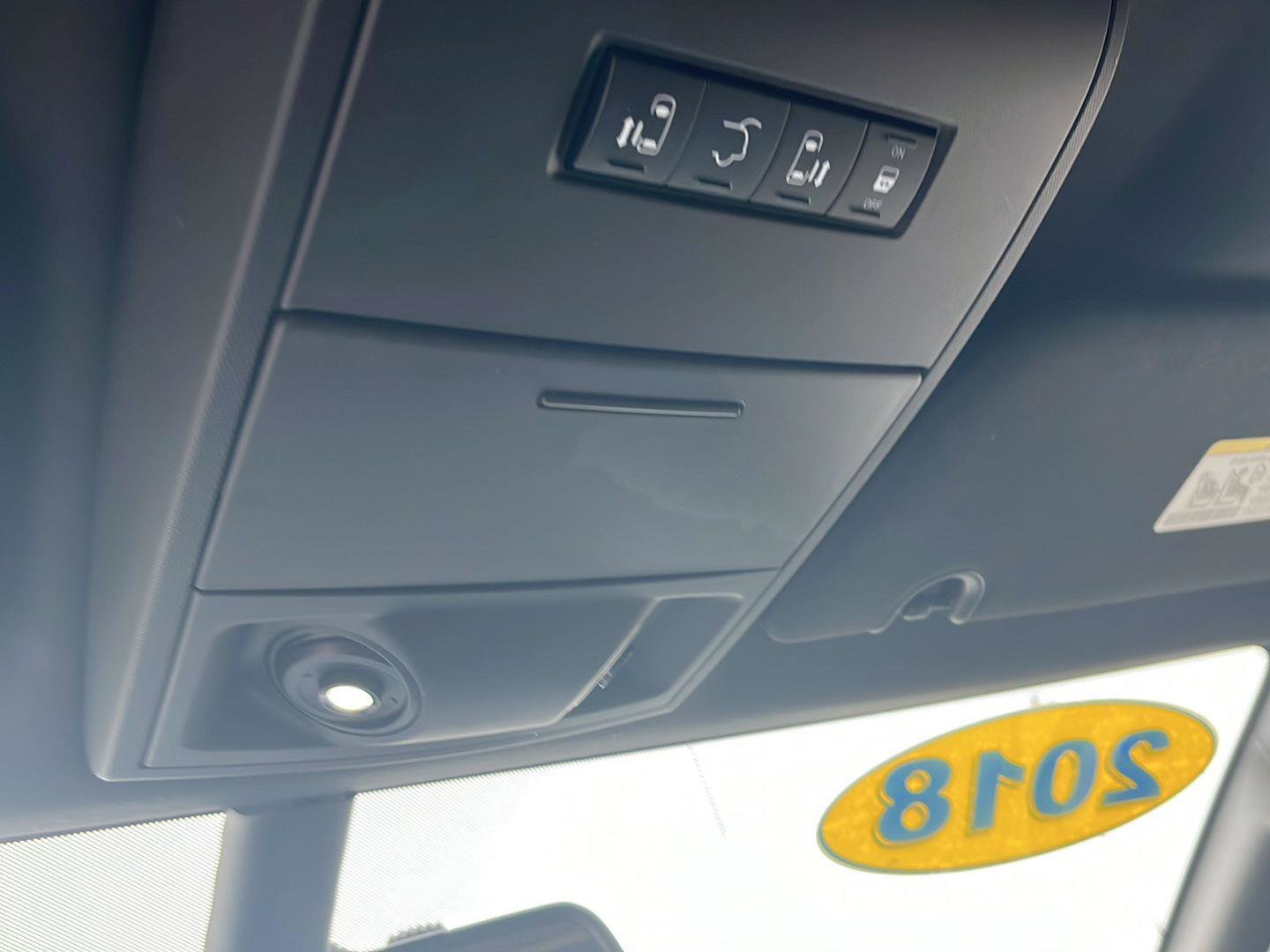 Used 2018 Dodge Grand Caravan GT FWD image 18