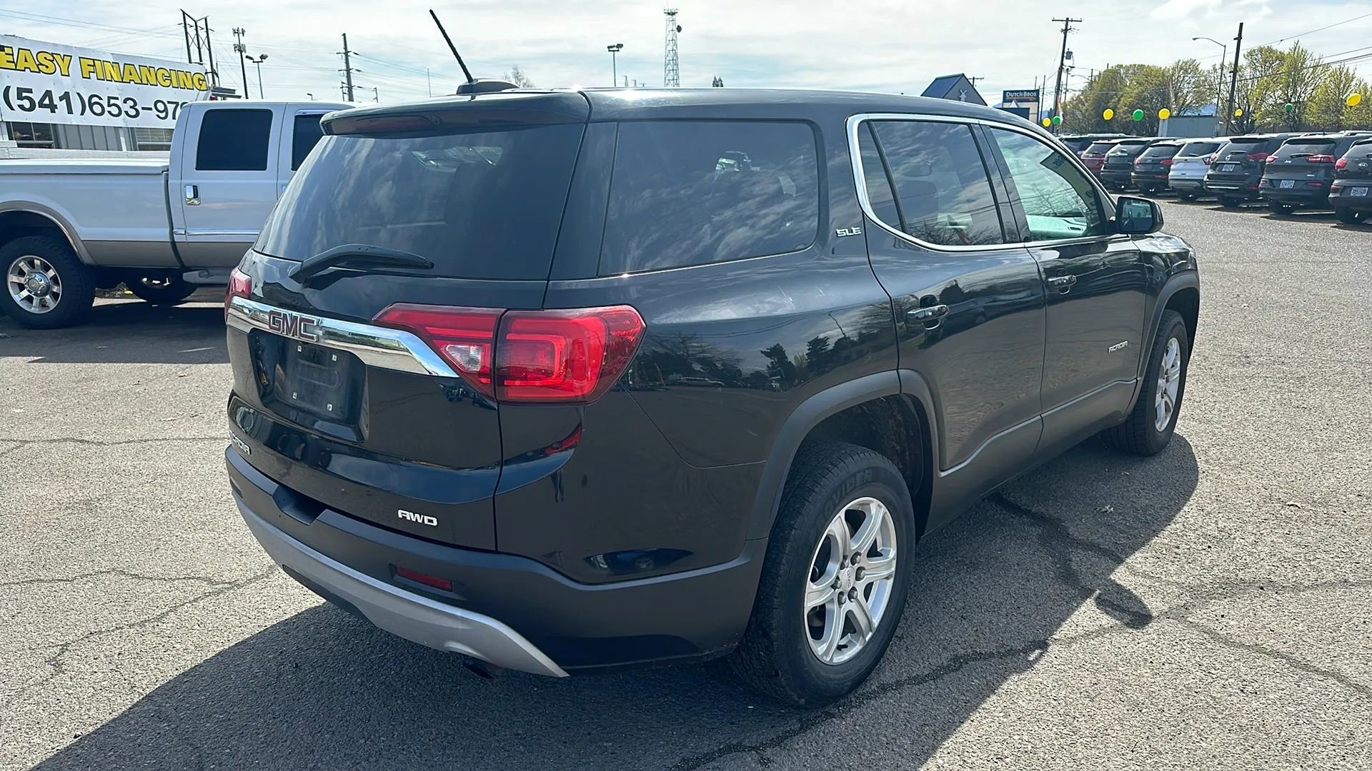 Used 2018 GMC Acadia SLE AWD/4WD image 4