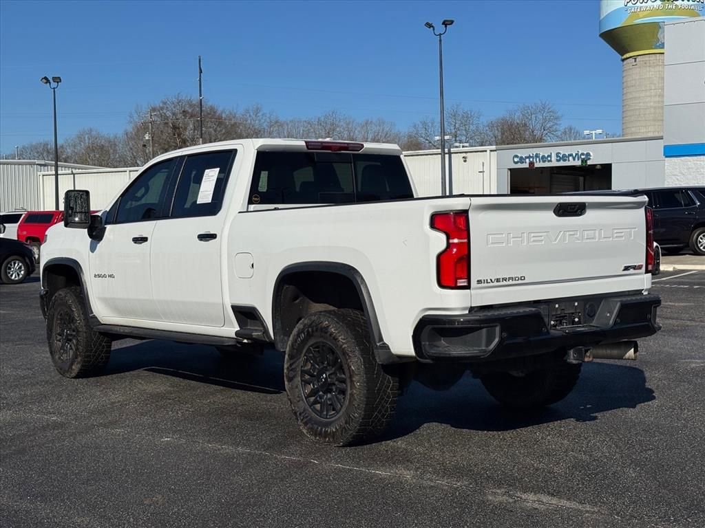 Used 2024 Chevrolet Silverado 2500 ZR2 w/ LPO, Dark Essentials Package image 5