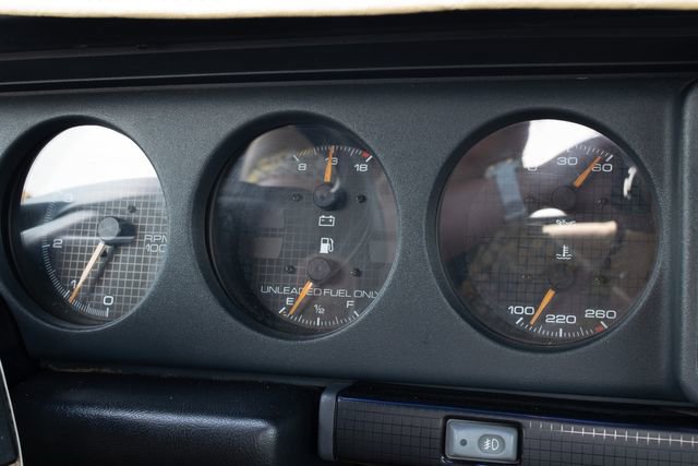 Used 1991 Pontiac Firebird Convertible image 21