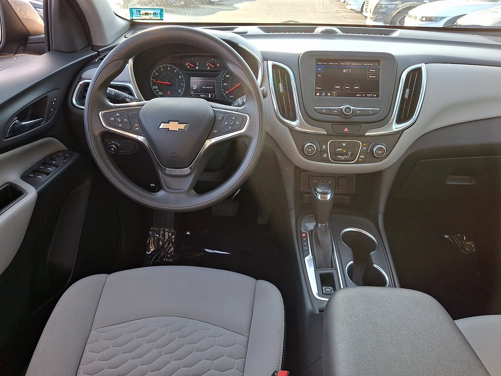 Used 2020 Chevrolet Equinox LS w/ LS Convenience Package FWD image 12