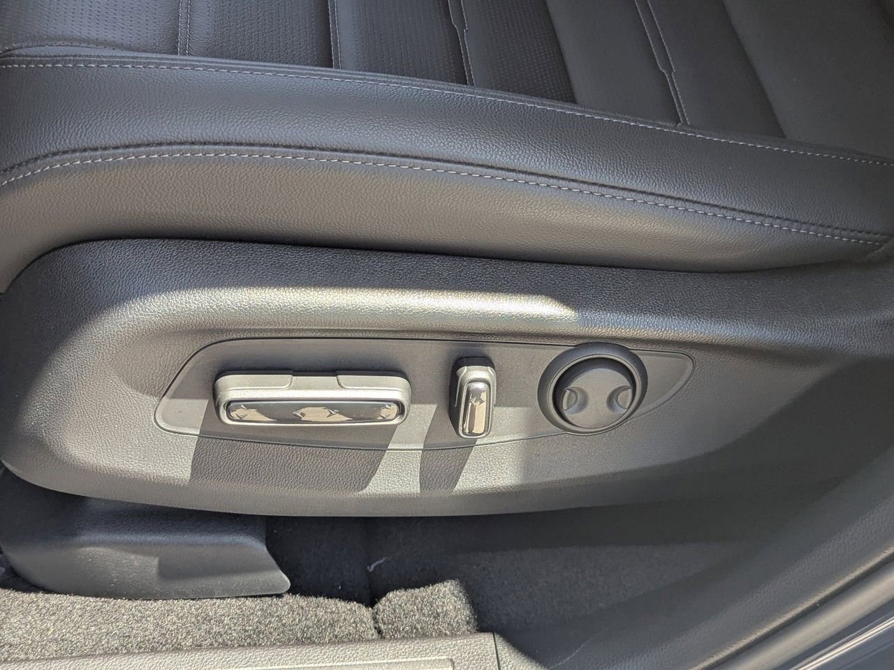 Certified 2026 Honda CR-V EX-L image 18