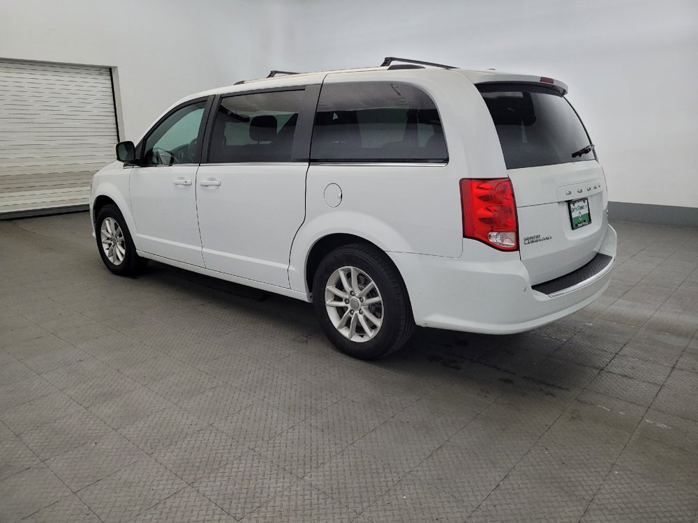 Used 2018 Dodge Grand Caravan SXT FWD image 3