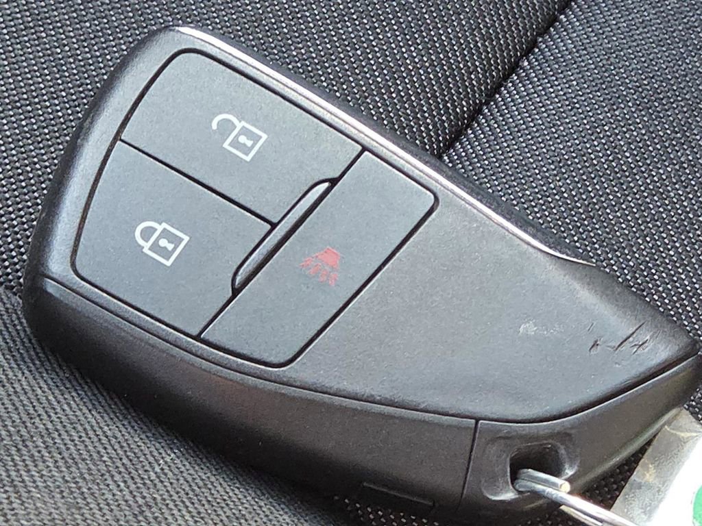 Used 2023 Chevrolet Colorado W/T image 31