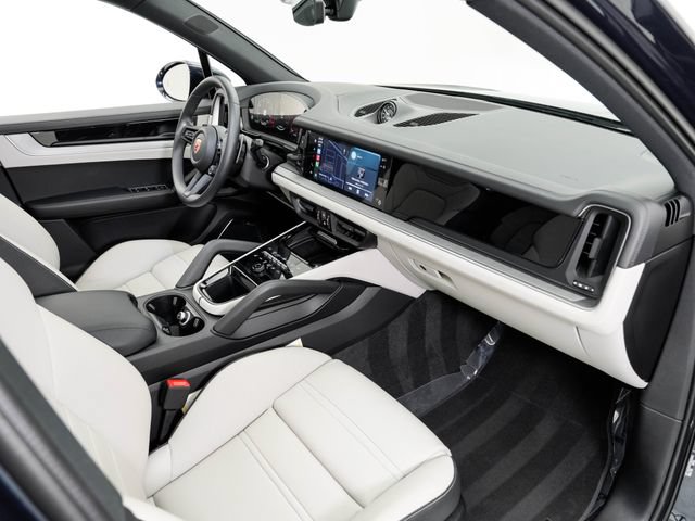 Certified 2026 Porsche Cayenne AWD/4WD image 26