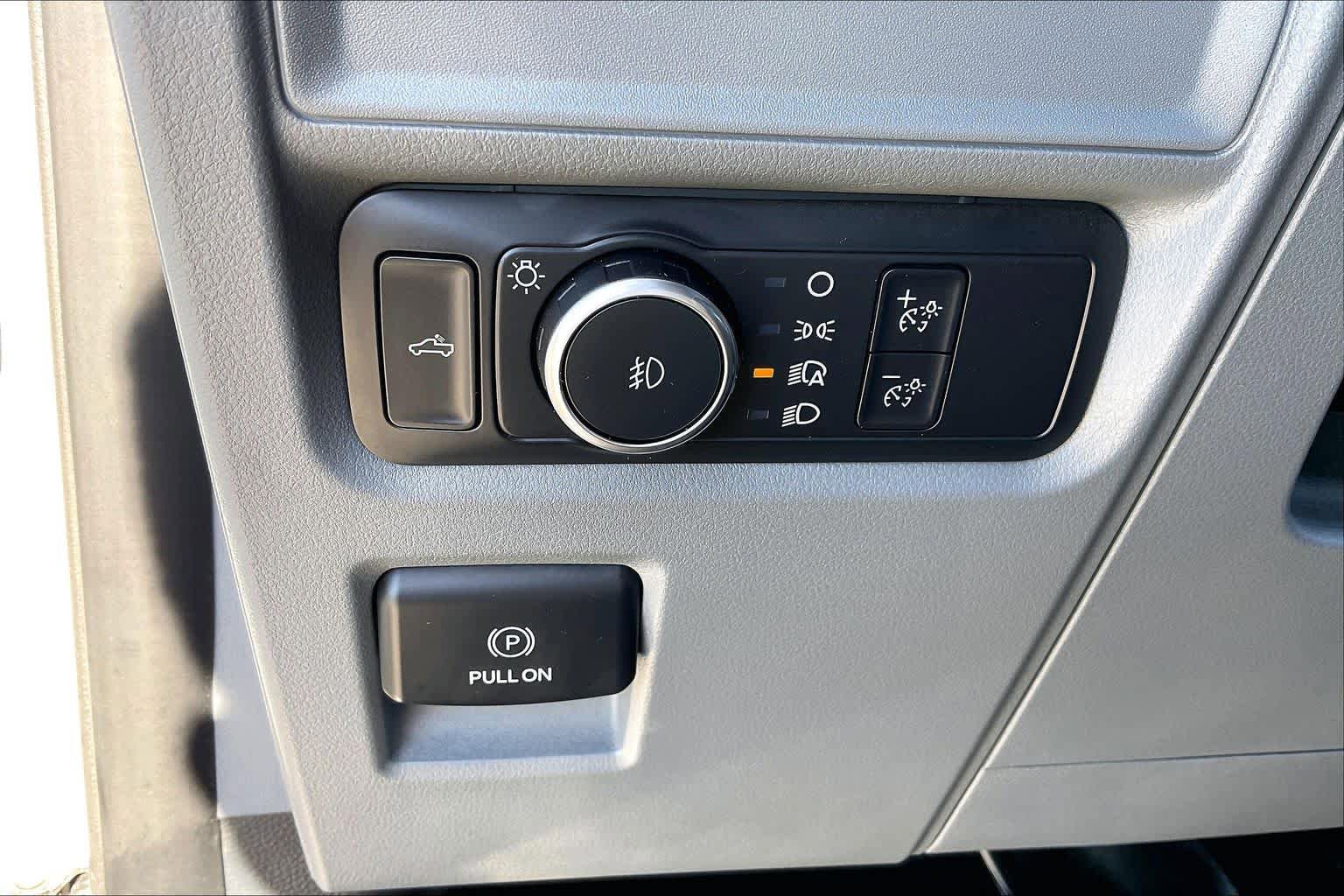 Used 2022 Ford F150 XL w/ Equipment Group 101A High AWD/4WD image 23