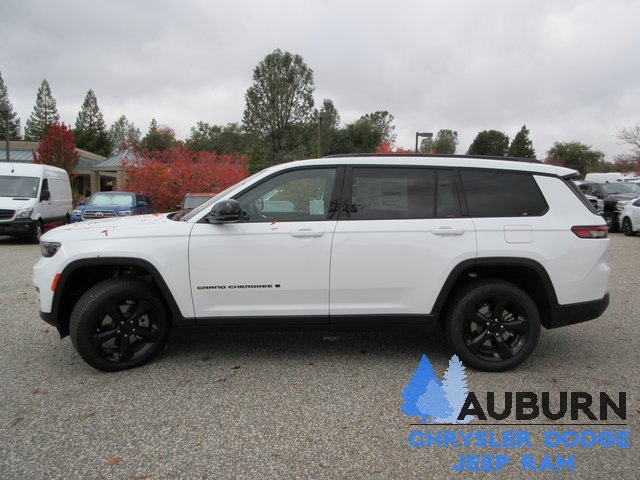 New 2025 Jeep Grand Cherokee L Limited w/ Black Appearance Package image 5