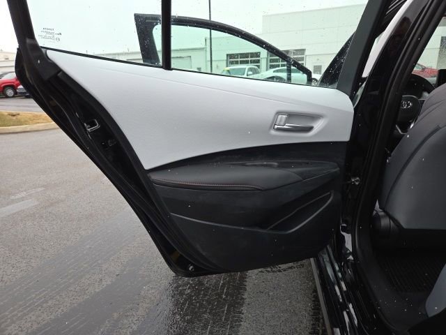 Used 2023 Toyota Corolla SE image 14