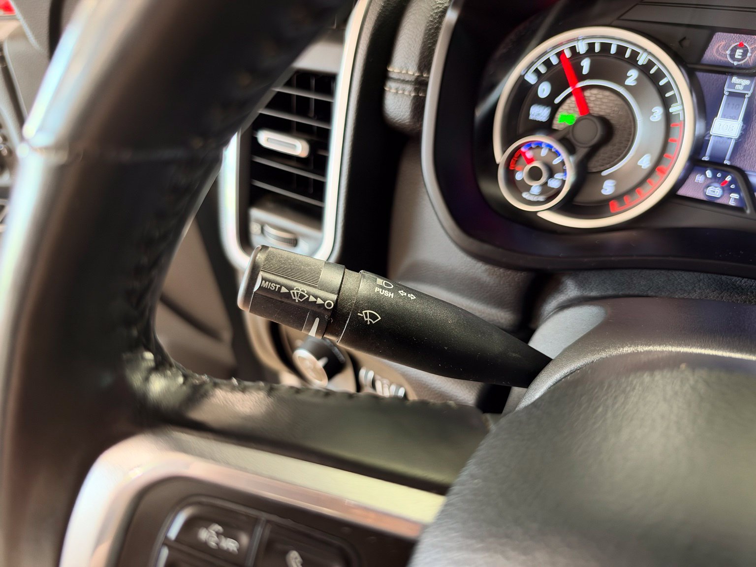 Used 2022 RAM 2500 Laramie w/ Night Edition AWD/4WD image 21