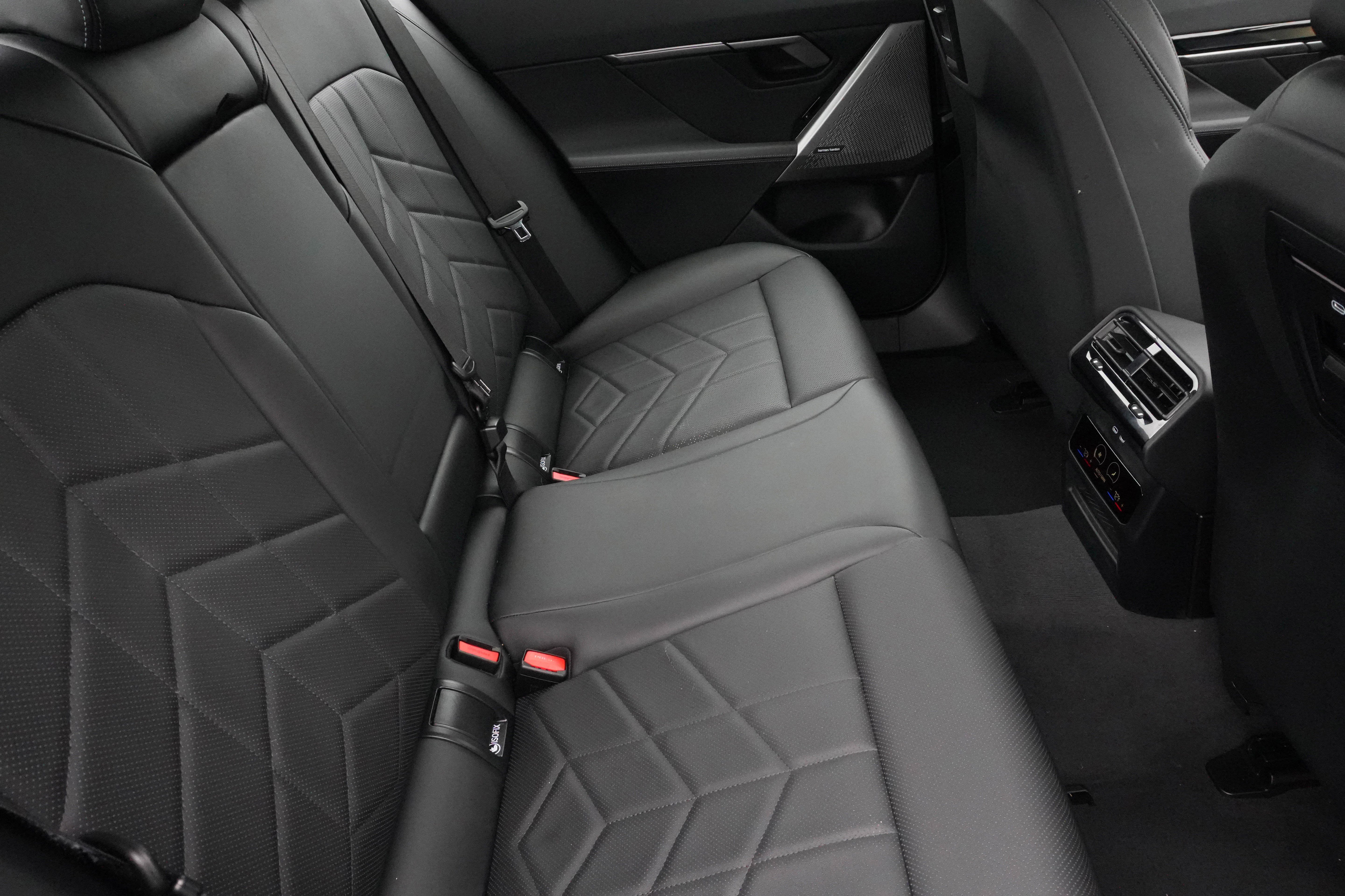 Used 2026 BMW 540i xDrive 540i xDrive image 33