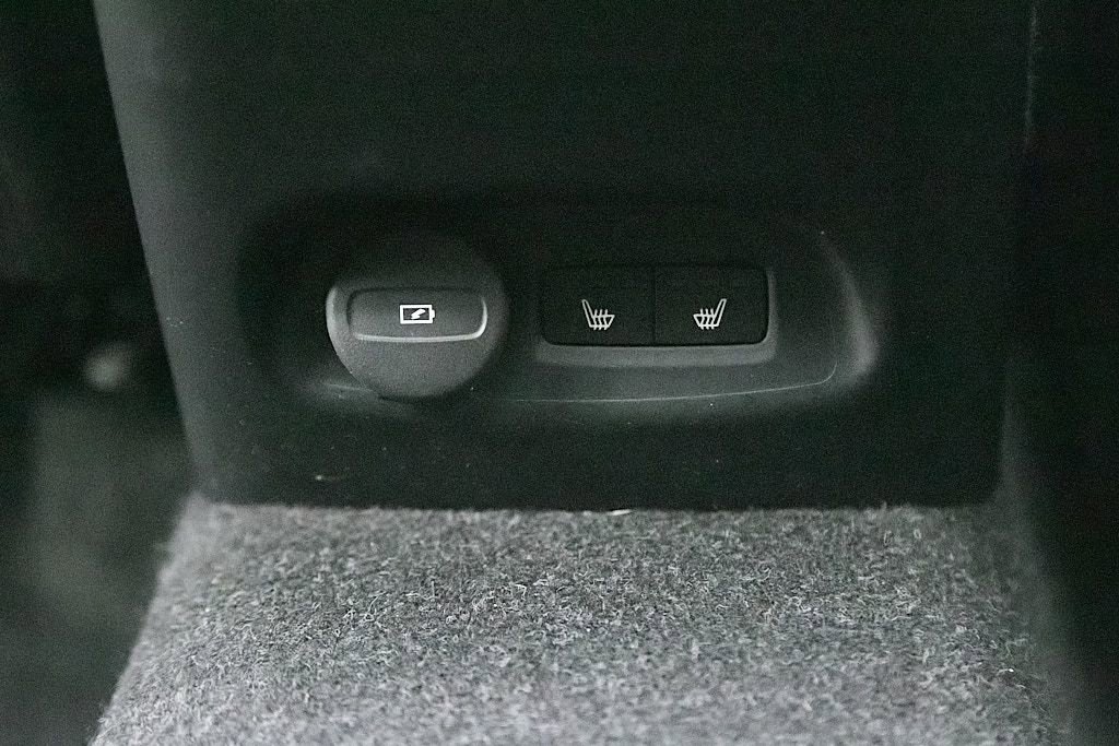 Certified 2023 Volvo XC40 Recharge Ultimate w/ Protection Package Premier image 22